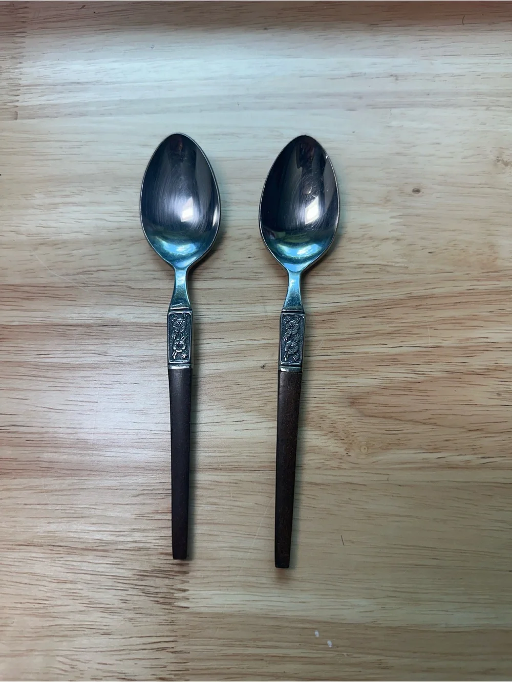 Vintage Set of 2 Ecko Eternal ESK14 Steel Spoons with Brown Handles and flower